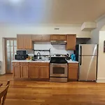 Charming Lakefront Stunning View North Chicago