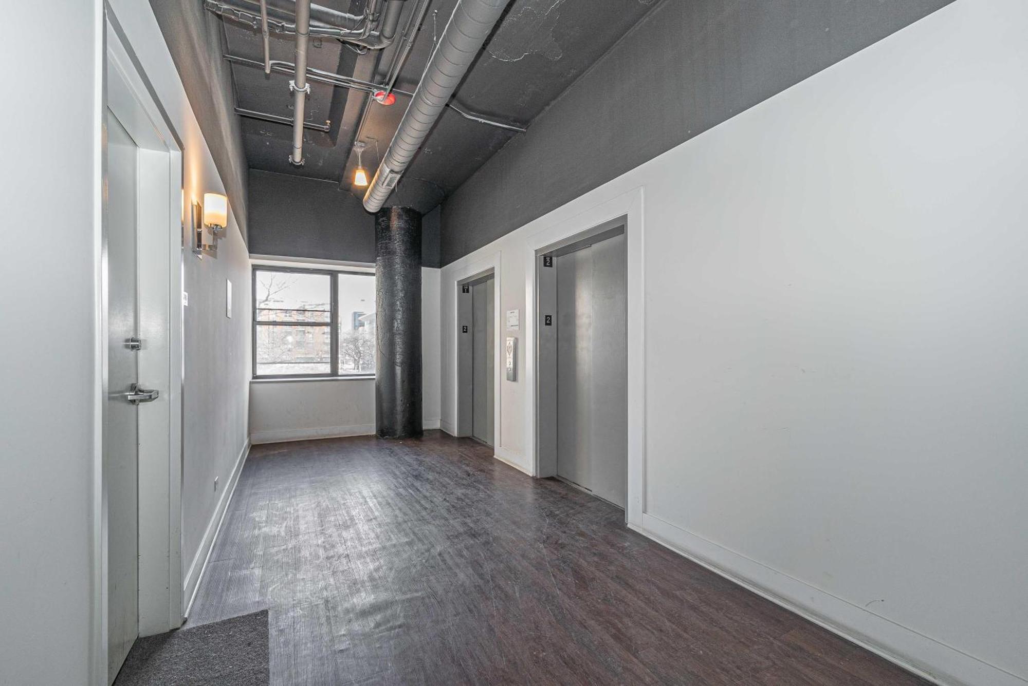 Mccormick Place: Modern Downtown Loft With Optional Parking Apartment Chicago