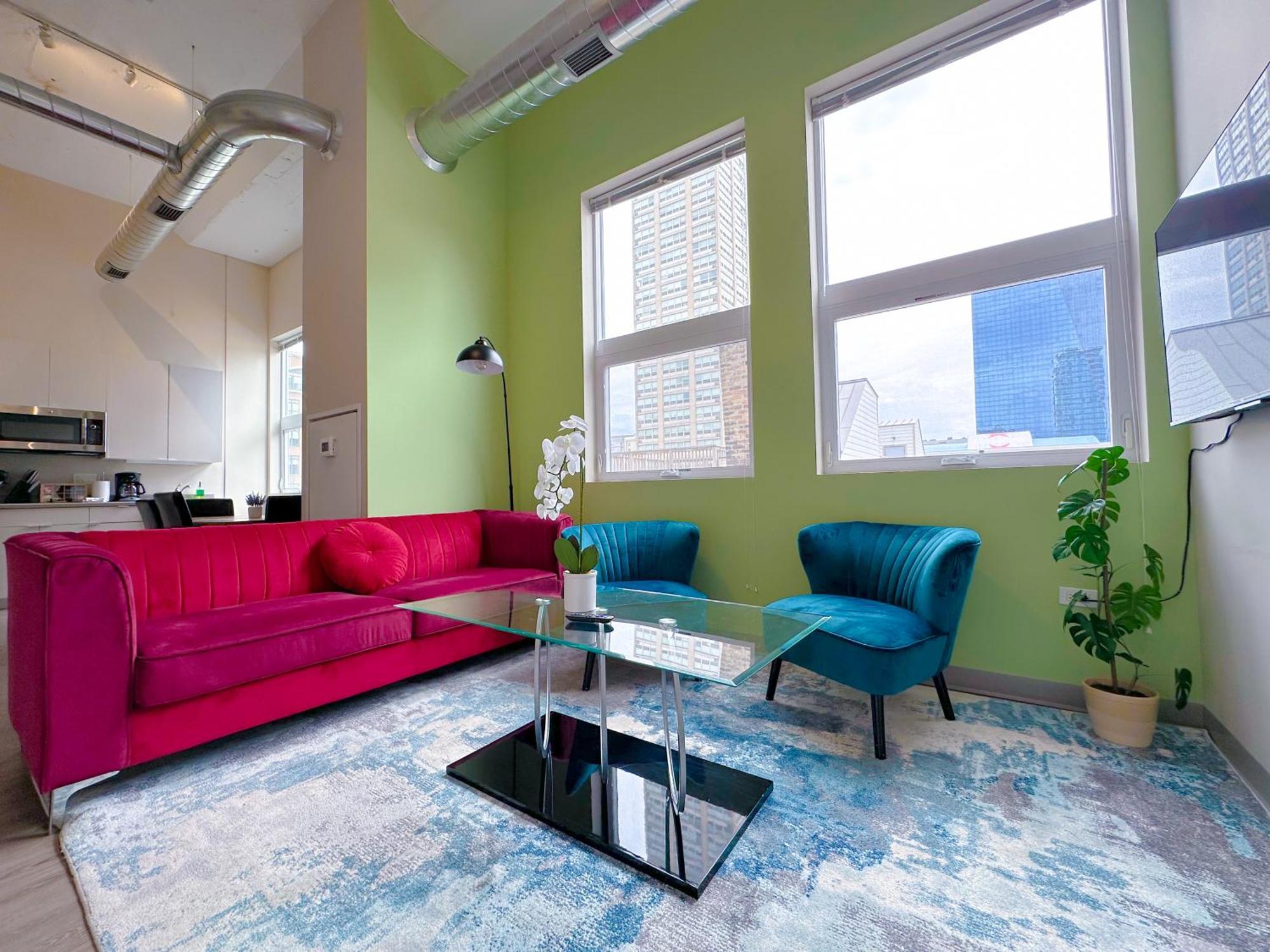Mccormick Place 2br Oasis With Optional Parking, Patio, Gym For Up To 6 Guests Near Museum Campus, Grant Park & Soldier Field