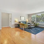 Modern & Comfy 2Br Apartment Close To Dining - Bell 2C