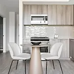 West Loop Studio W Wd Gym Roof Nr L Chi-772