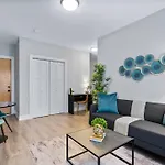 1-Bedroom Bright & Cozy Apt With In-Unit Laundry - Brompton 58-60 Rep