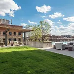 W Loop Studio W Gym Wd 3 Blocks To L Chi-675