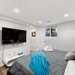 Chicago Treasure 4 Bed Getaway