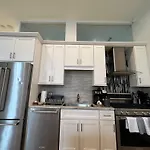 Chic 1 Bedroom W Parking