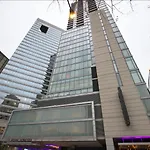 Blueground River North Pool Doorman Wd Chi-1092