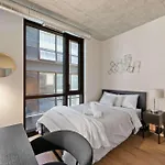 3 Bed 3 Bath High Rise With Gym & Amenities