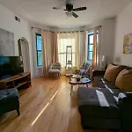 3 Bedroomin The Medical Center