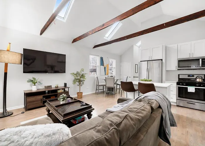 Chicago Treasure 4 Bed Getaway