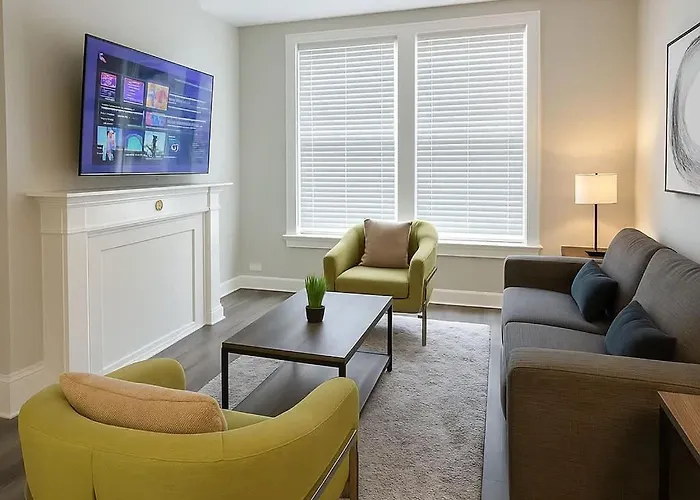Chic 3Br Hideout In Lincoln Park - Lincoln 3