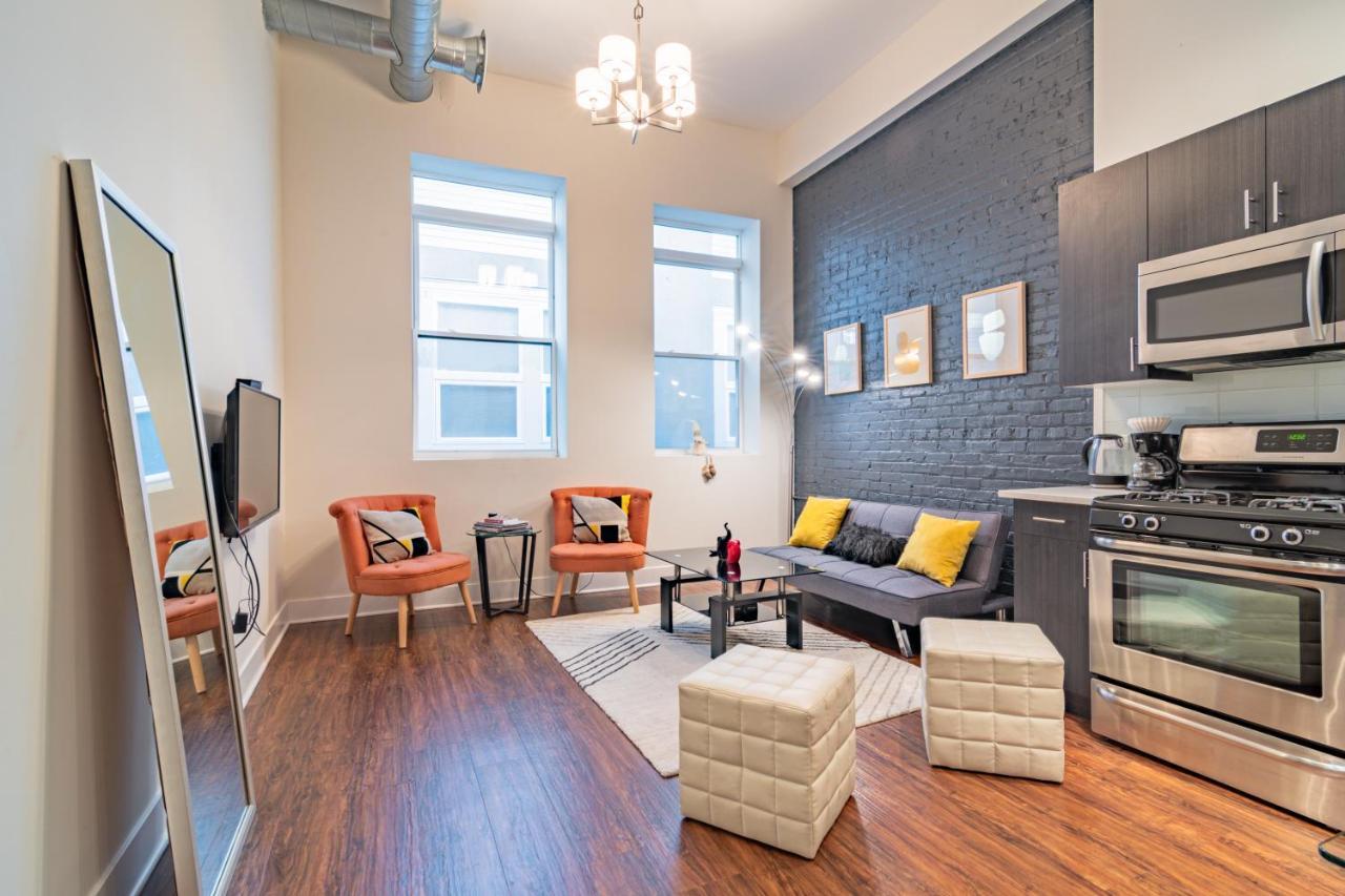 Apartment Mccormick Place: Modern 420-friendly Gem On Michigan Avenue