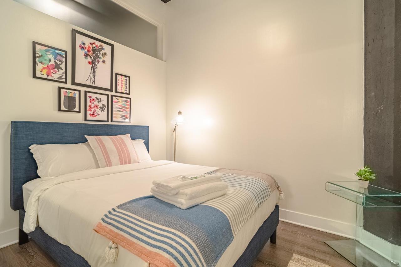 Apartment Ideal 3br Business Or Leisure In Fully Stocked Kitchen & Fast Internet With Optional Parking Near Soldier Field, Grant Park & Mccormick Place