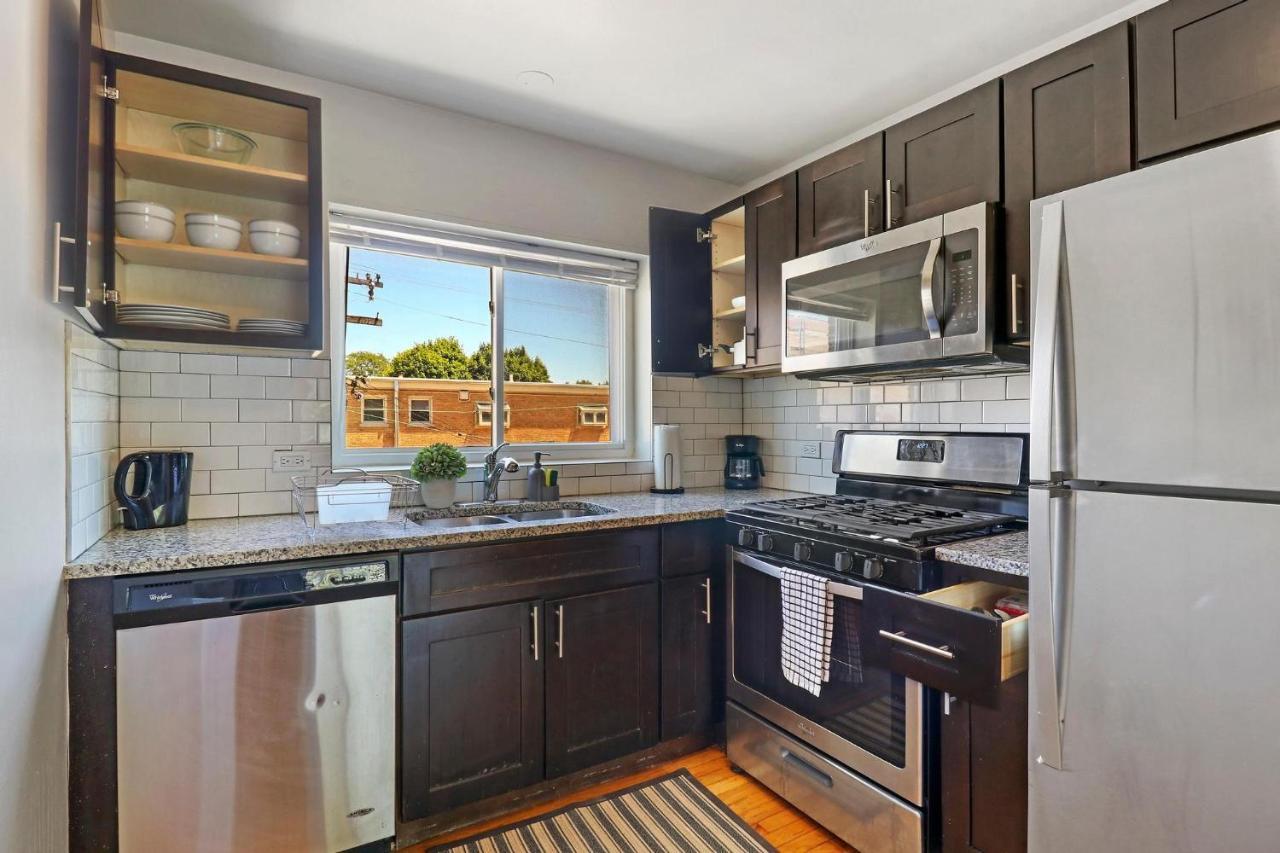 Modern & Comfy 2br Close To Dining - Bell 2c Apartment