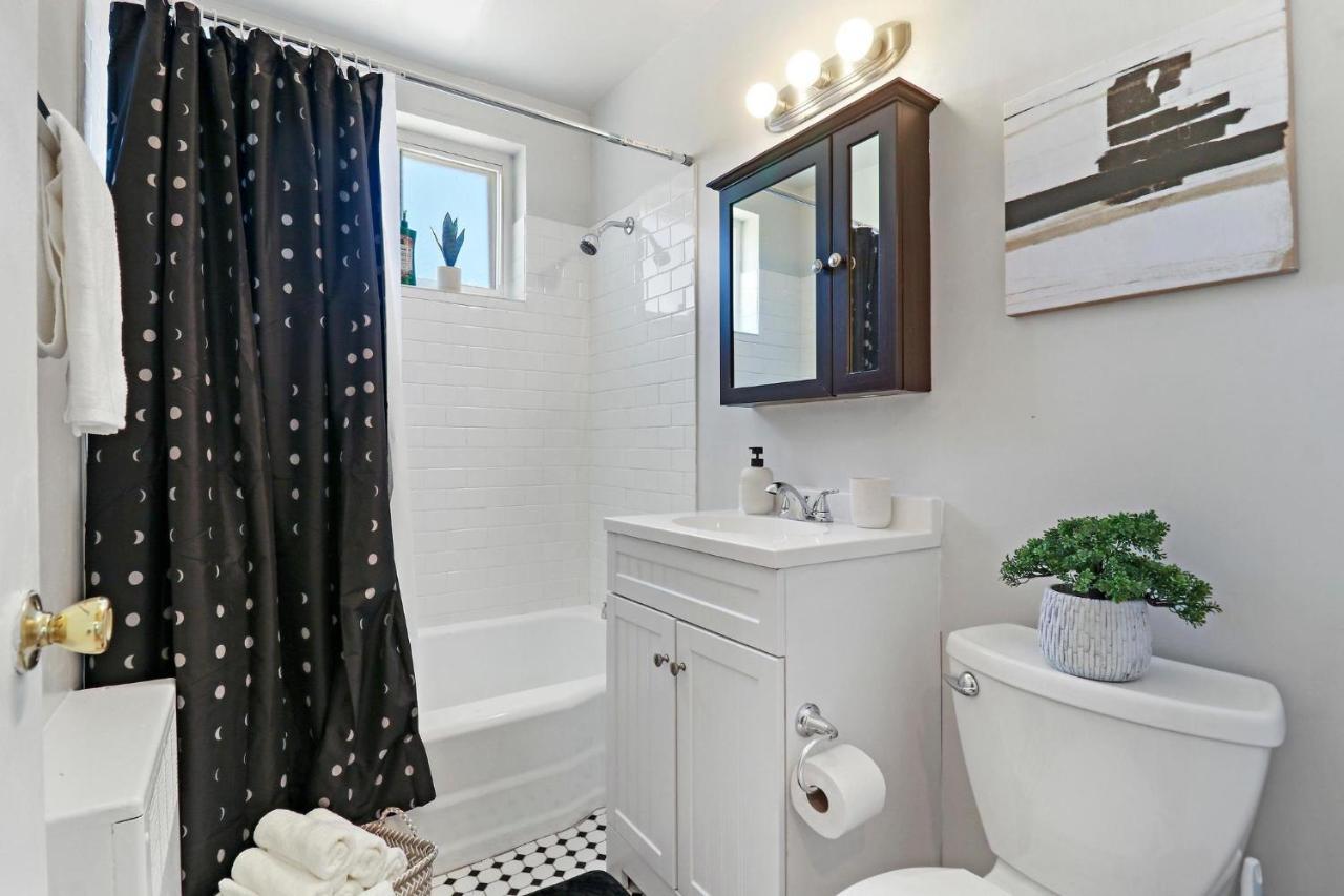 Apartment Modern & Comfy 2br Close To Dining - Bell 2c *