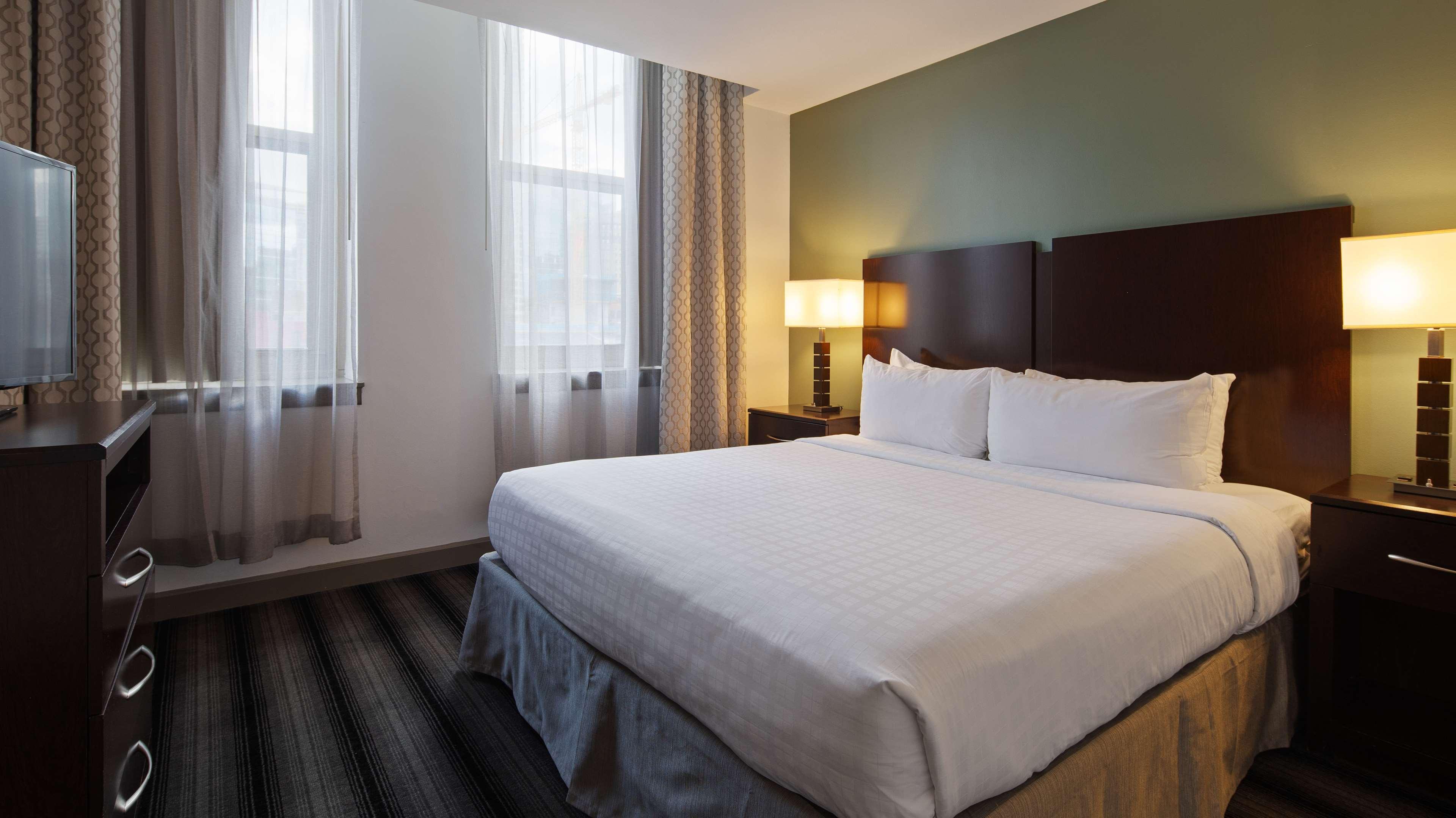Hotel Western Downtown-river North 3*