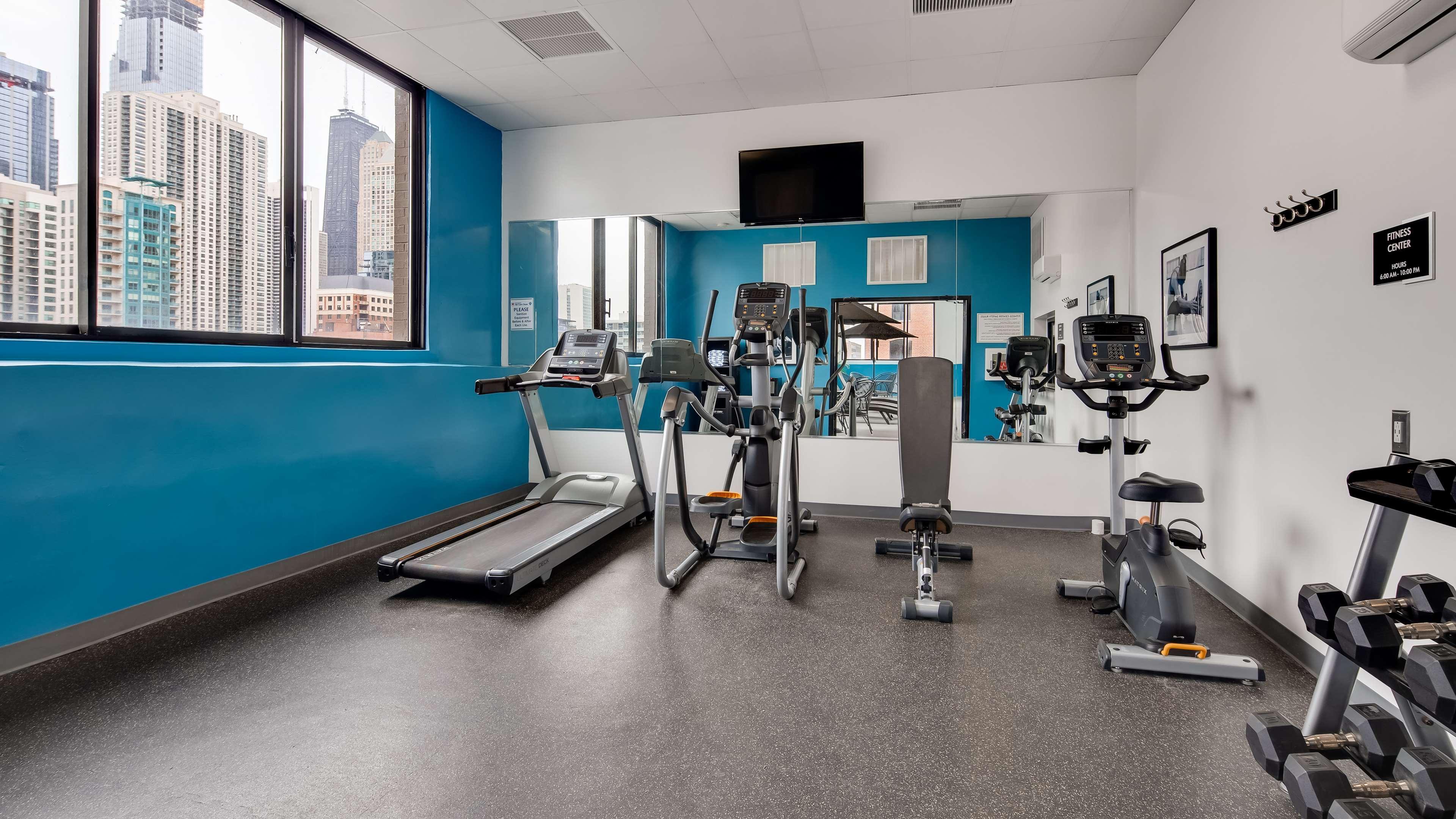 Hotel Western Downtown-river North 3*