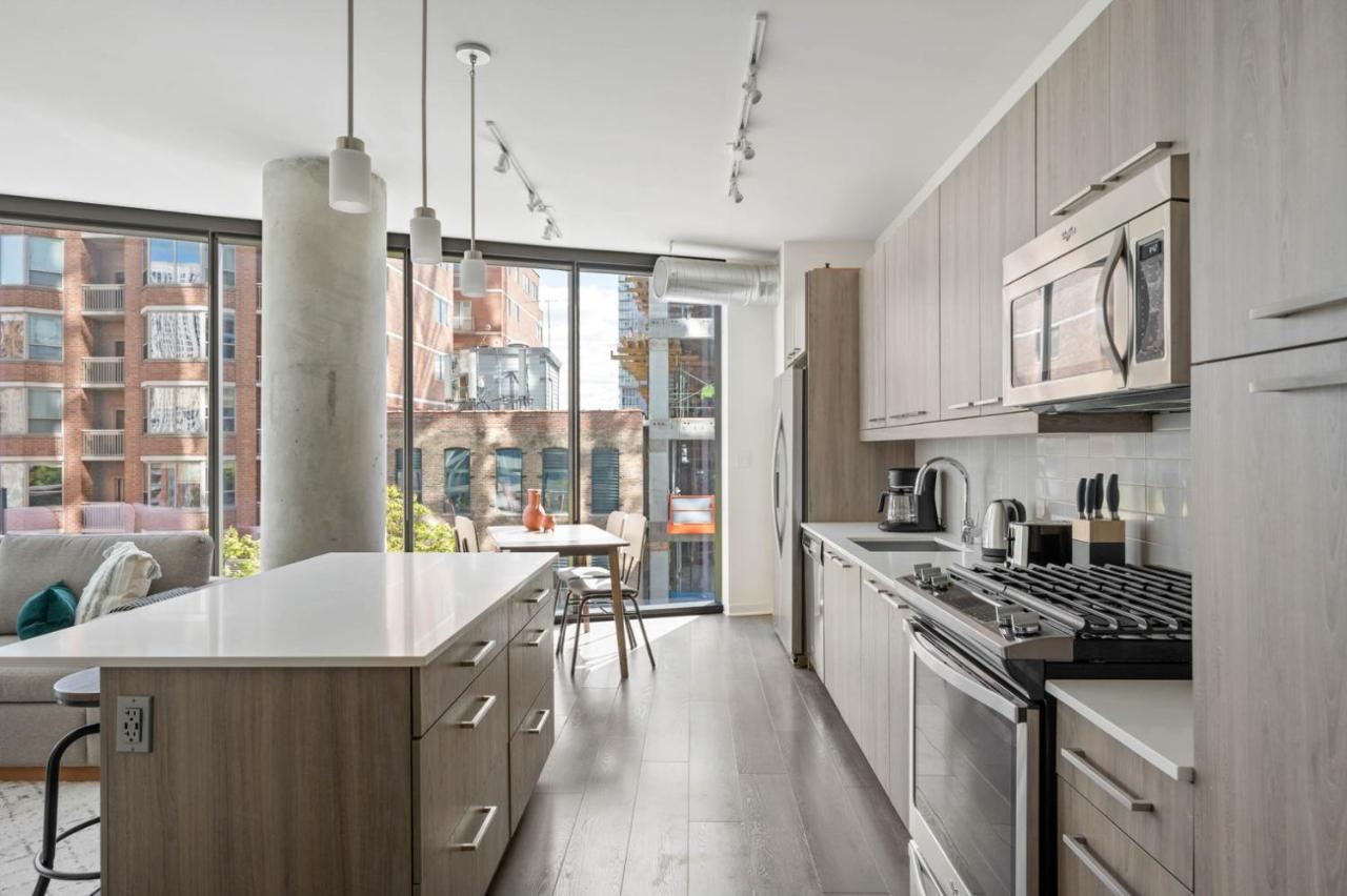 West Loop 2br W Wd Gym Lounge Nr L Chi-781 * Chicago