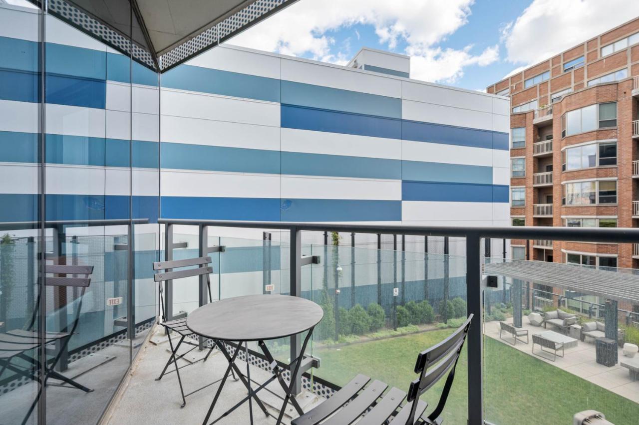 West Loop 2br W Wd Gym Lounge Nr L Chi-781 Apartment *