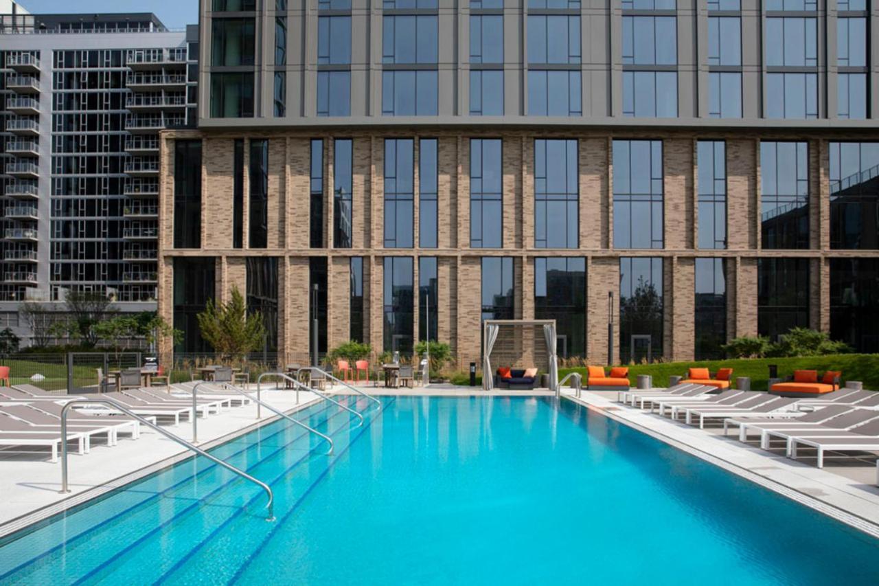 West Loop W Wd Gym Roof Nr L Chi-772 Apartment *