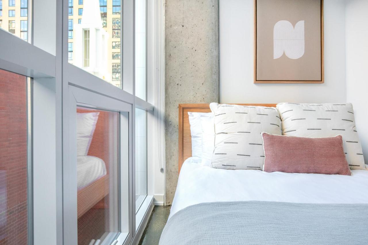 Apartment River N 1br W Gym Pool Nr L Stop Chi-360 Chicago