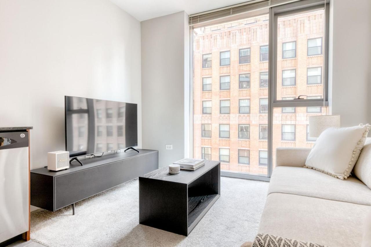 Apartment Loop W Gym Pool Lounge 1 Block From L Chi-701