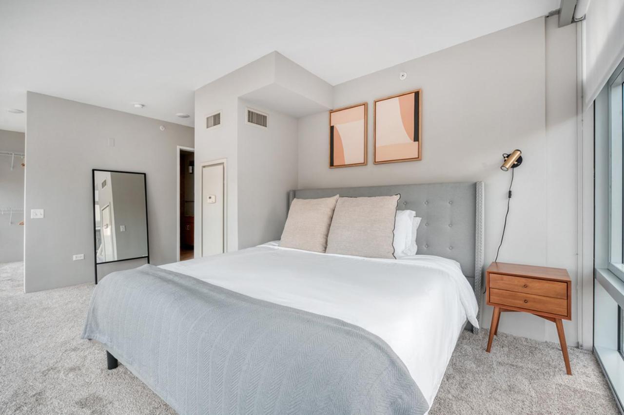 Streeterville 2br W Pool Gym Nr Riverwalk Chi-881 Apartment Chicago