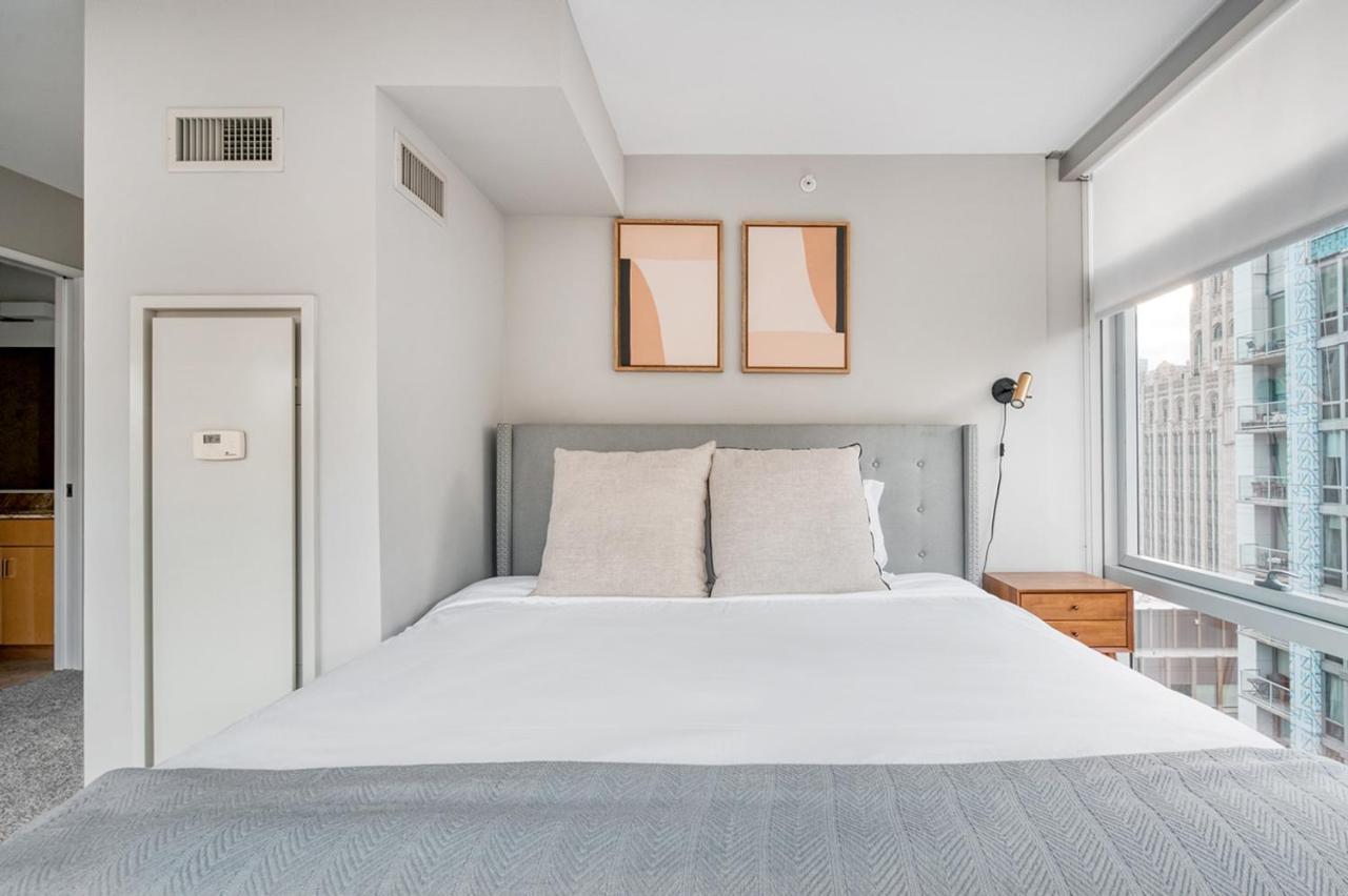 Streeterville 2br W Pool Gym Nr Riverwalk Chi-881