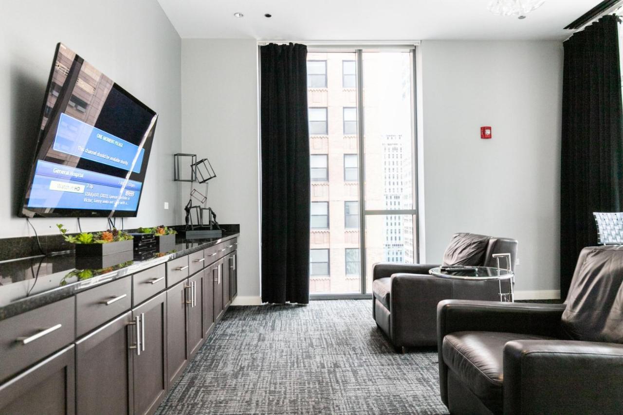 Apartment Loop W Gym Pool Lounge 1 Block From L Chi-701 *