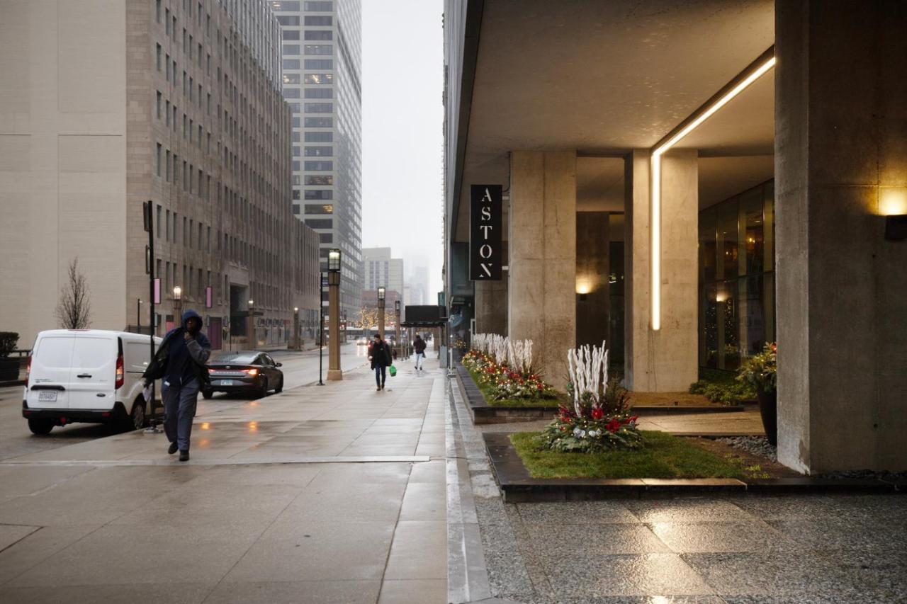 Streeterville 2br W Pool Gym Nr Riverwalk Chi-881 *