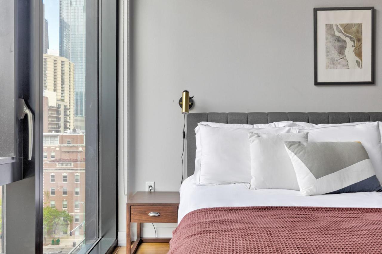 River N 3br W Gym Rooftop Nr L Park Chi-324