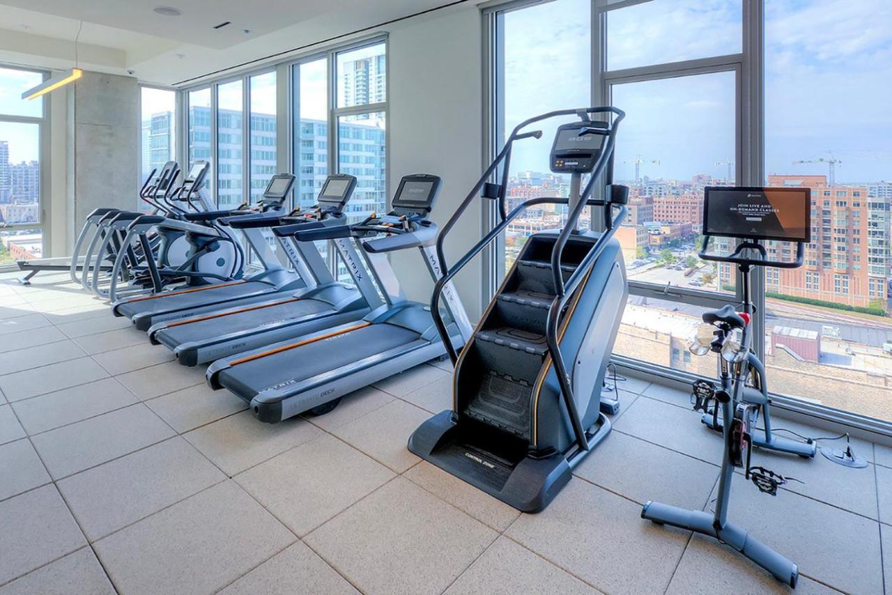 Apartment W Loop 1br W Deck Pool Gym 3 Blocks To L Chi-646