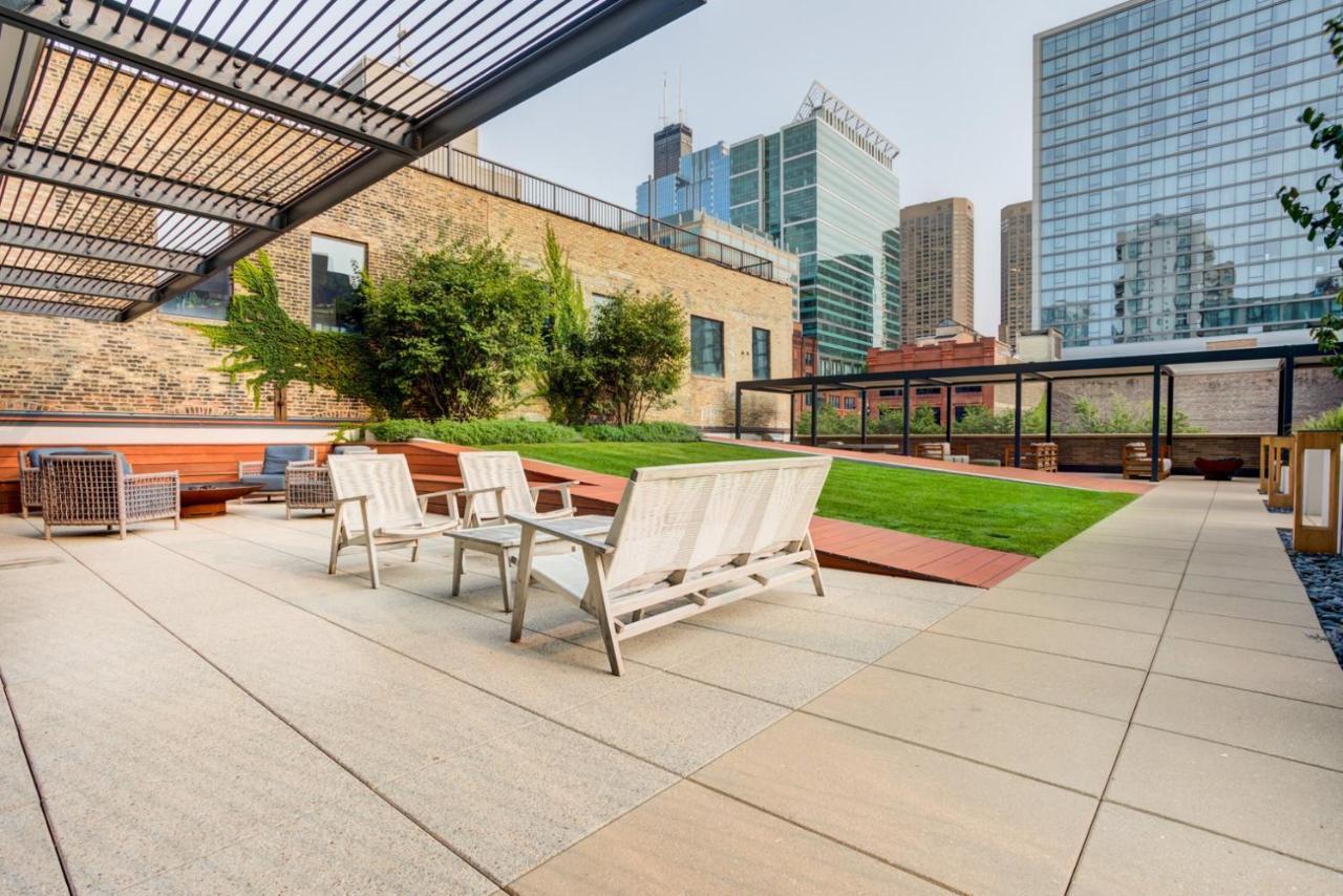 W Loop 1br W Deck Pool Gym 3 Blocks To L Chi-646 Apartment *