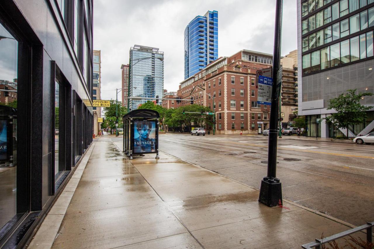 Apartment River North 1br W Gym Lounge Roof Nr Riverwalk Chi-900 *