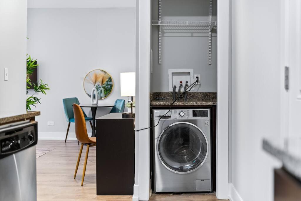 Apartment 1-bedroom Bright & Cozy Apt With In-unit Laundry - Brompton 58-60 Rep Chicago