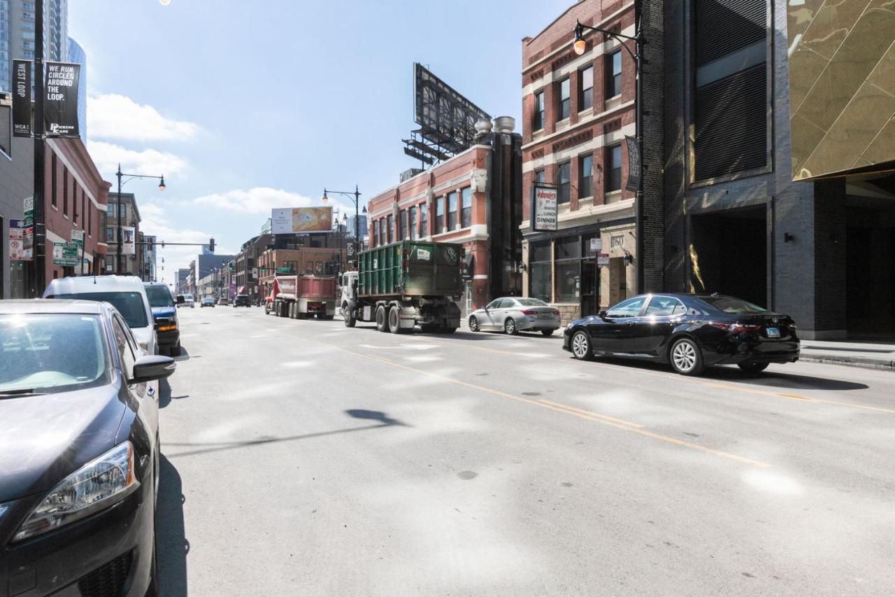 W Loop W Gym Wd 3 Blocks To L Chi-675 * Chicago
