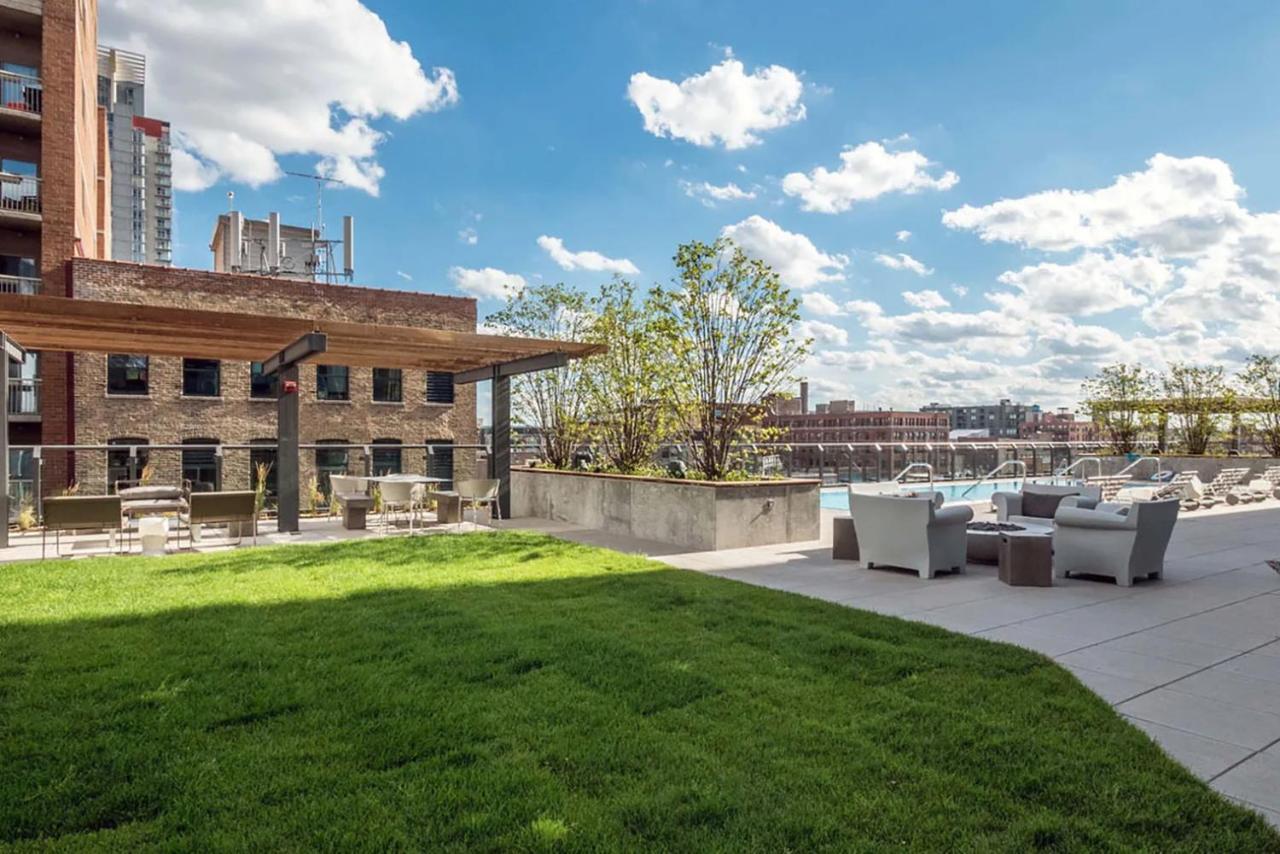 Apartment W Loop W Gym Wd 3 Blocks To L Chi-675 *