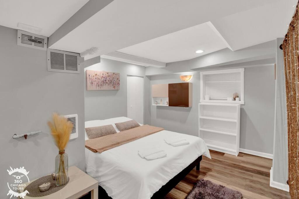 Apartment Logan Square Monthly