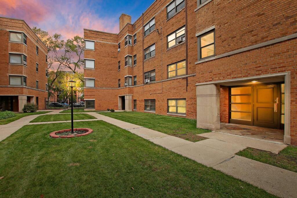 Apartment Bright And Roomy 1br Apt In - Sheridan N1 *