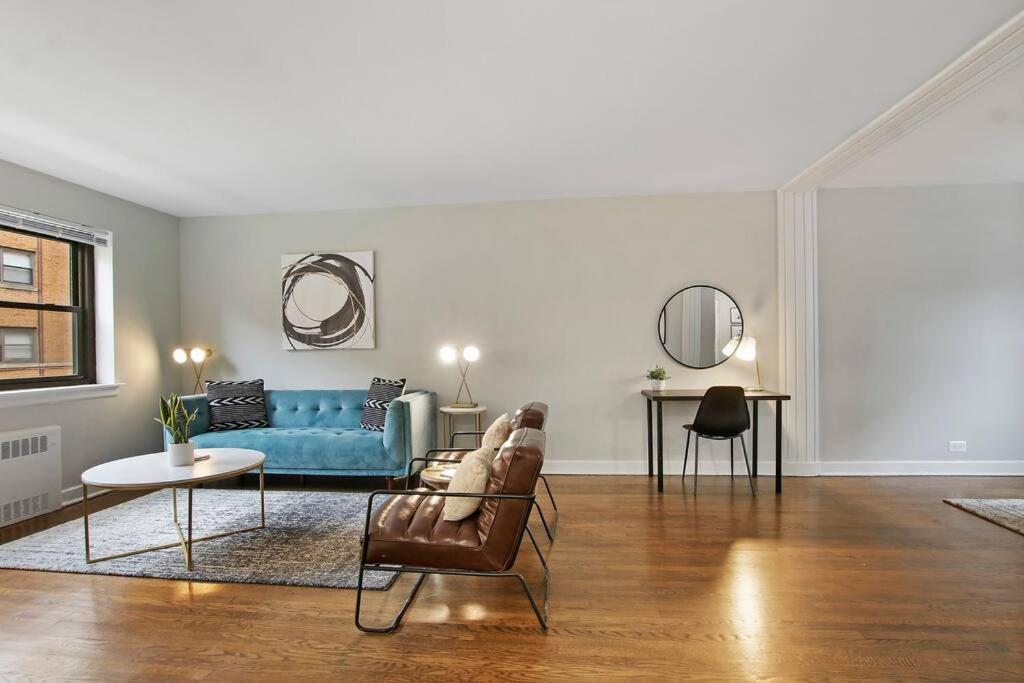 Apartment Bright And Roomy 1br Apt In - Sheridan N1 *