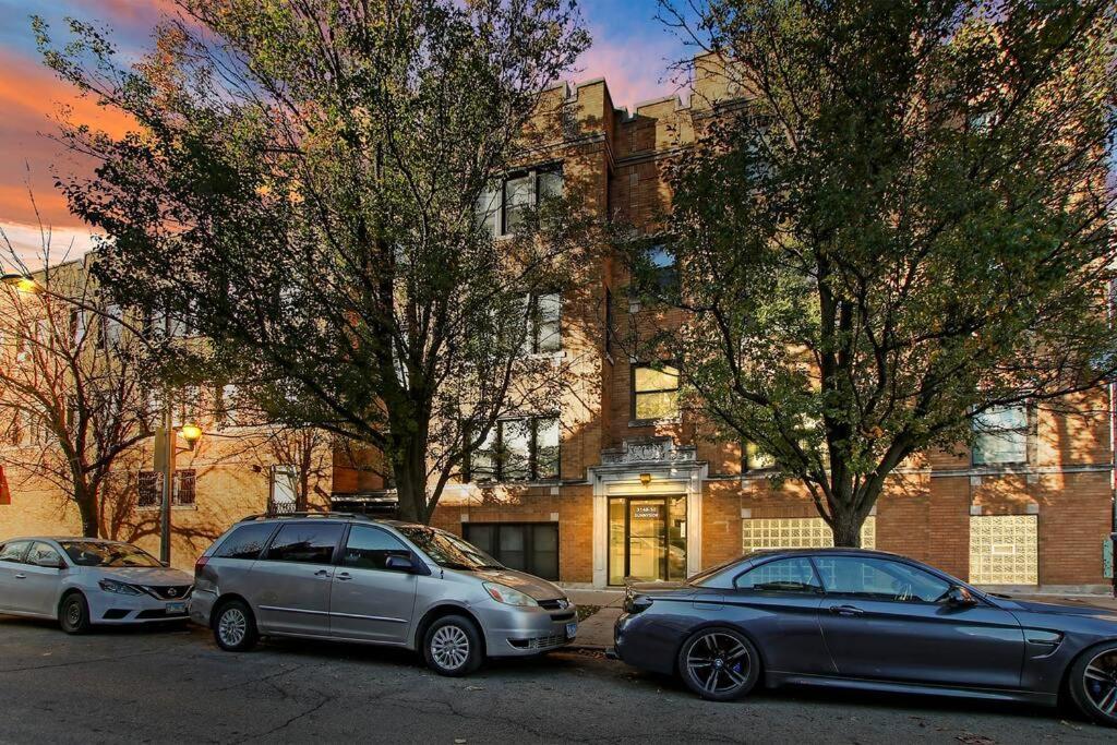 Comfortable 2br - Sunnyside 2f Apartment Chicago
