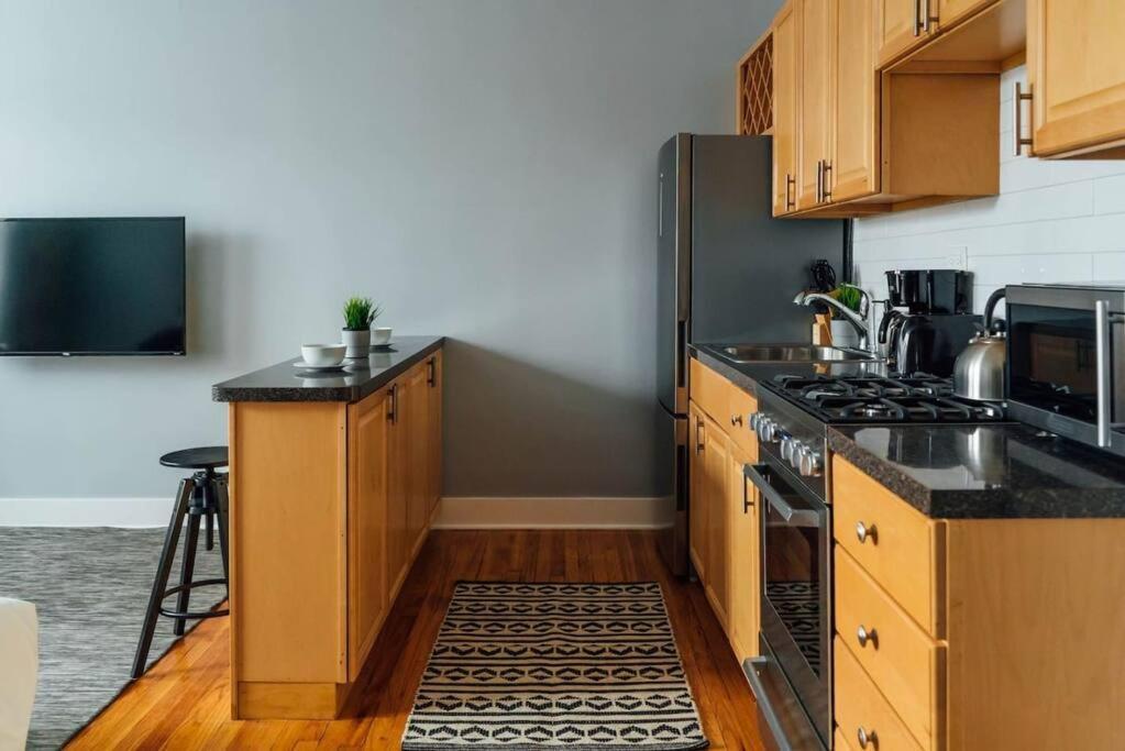 Well-equipped In The City! - Belmont B13 *