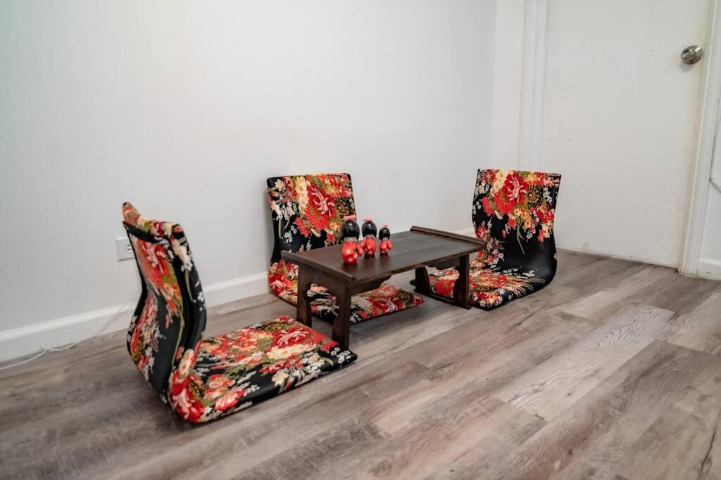 Japanese Themed 2br In Gold Coast For Up To 4 Guests Apartment Chicago