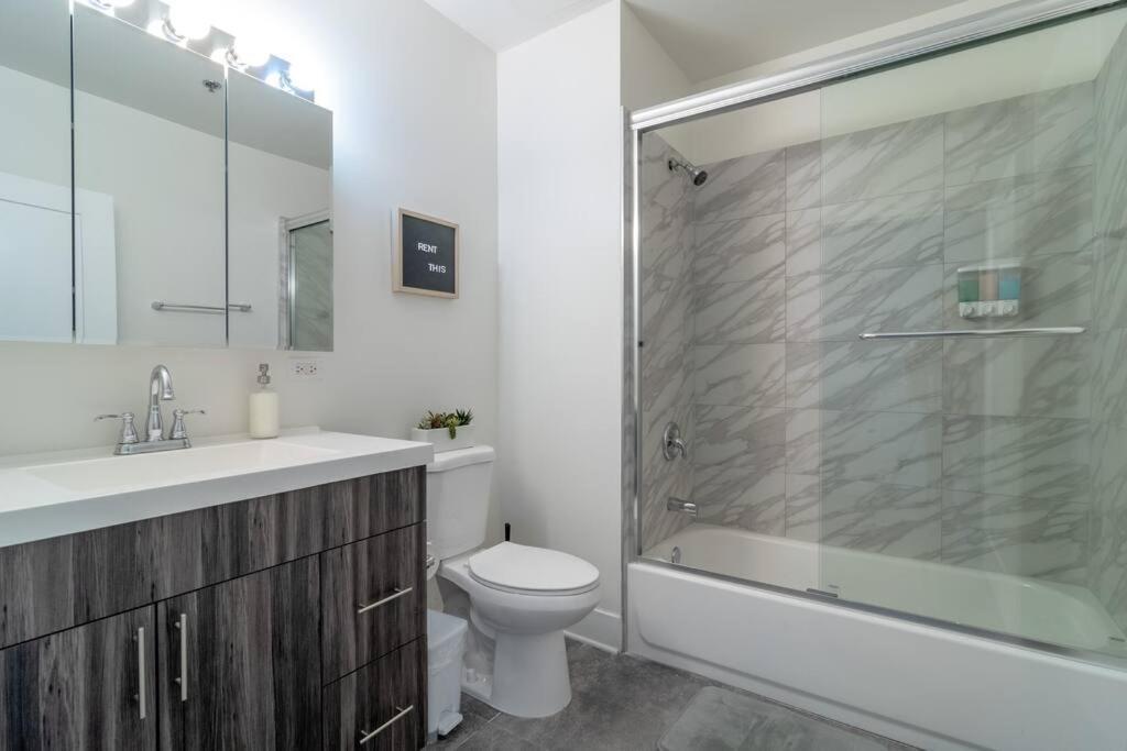 Bright And Stylish 2br On Michigan Ave Near Grant Park, Museum Campus And Lakefront Apartment *