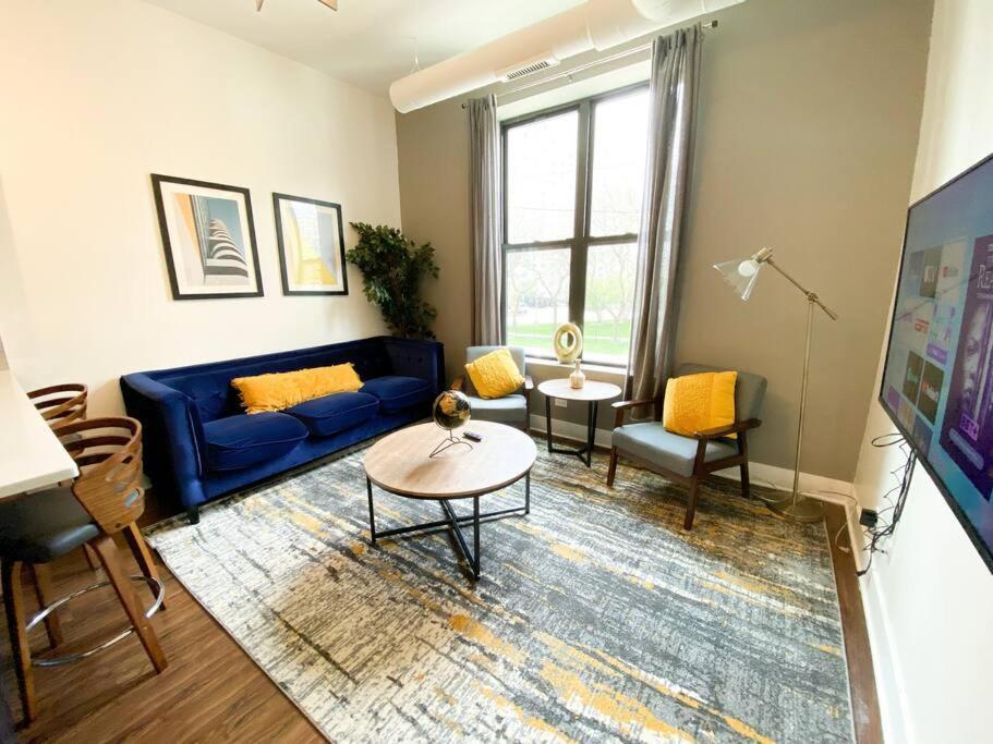 Cozy 420 Friendly 3br Near Mccormick Place And Soldier Field * Chicago