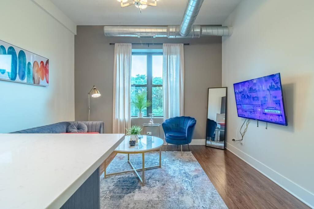Sleek And Spacious 3br Retreat Near Mccormick Place, Museum Campus And Soldier Field Chicago