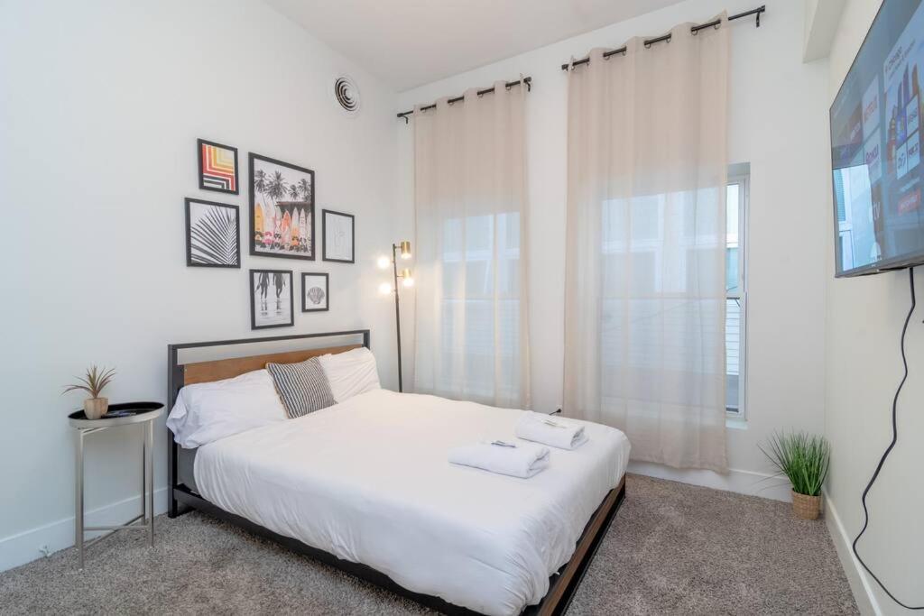 Spacious 3br 420 Friendly Near Mccormick Place, Lakefront And Soldier Field Apartment *