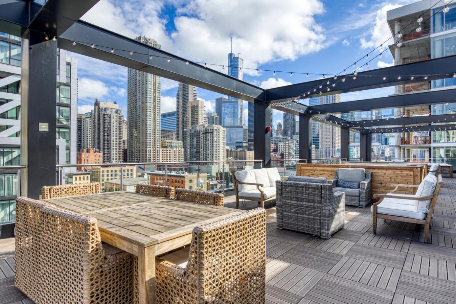 River North 1br W Gym Lounge Roof Nr Riverwalk Chi-891 Apartment Chicago