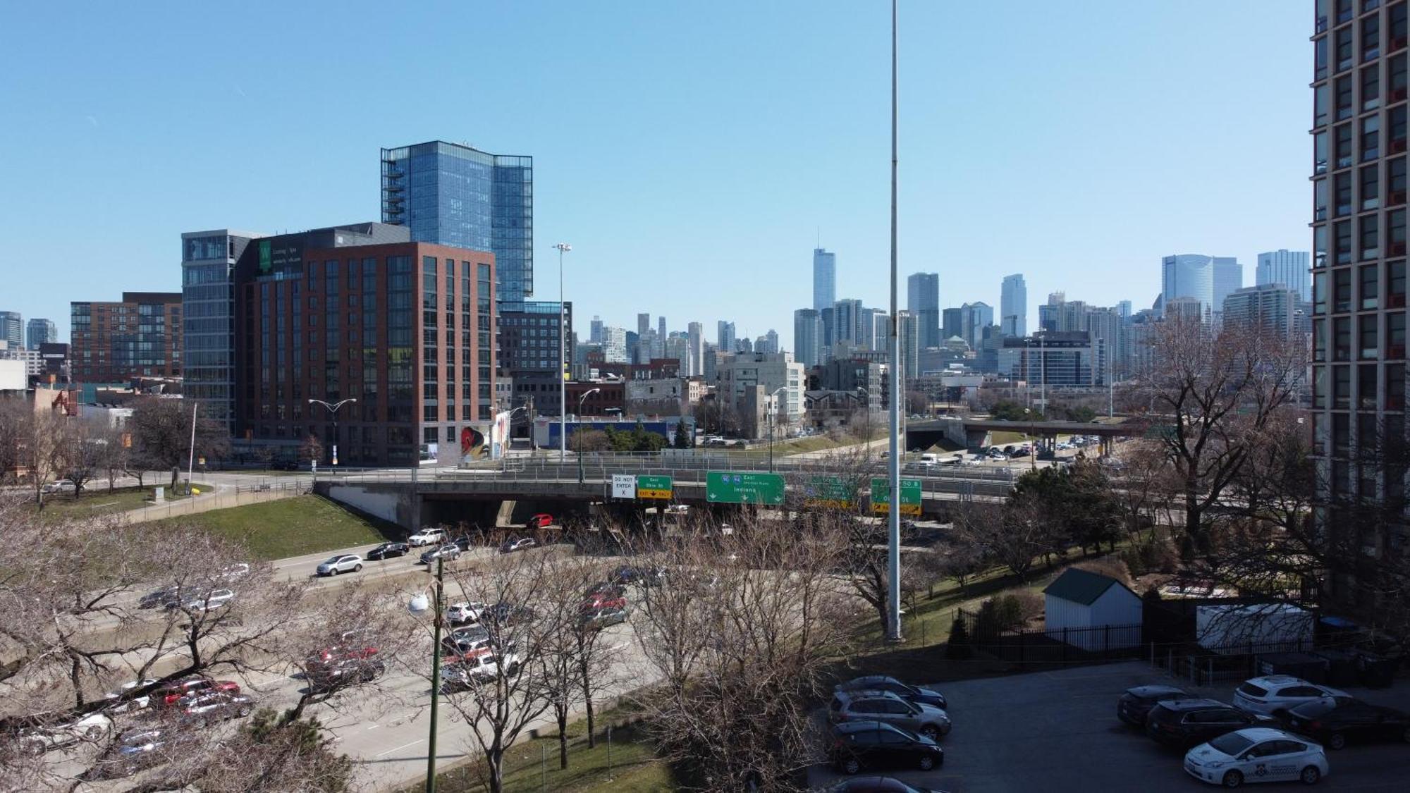 Pet Friendly And For 7! Large Common Areas To Converse And Connect Apts Apartment *