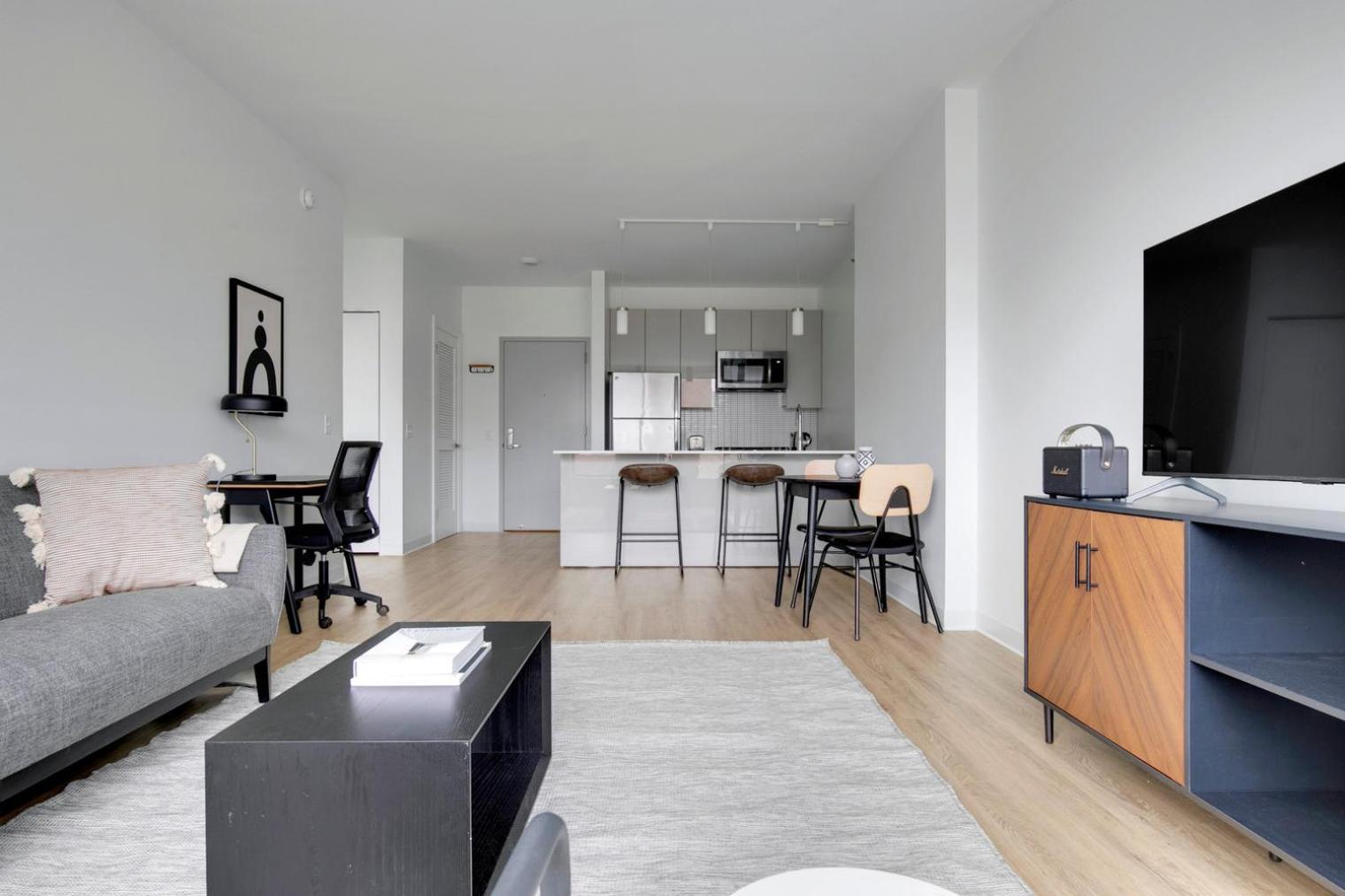 W Loop 1br W Gym Pool In Heart Of Greektown Chi-531 Apartment