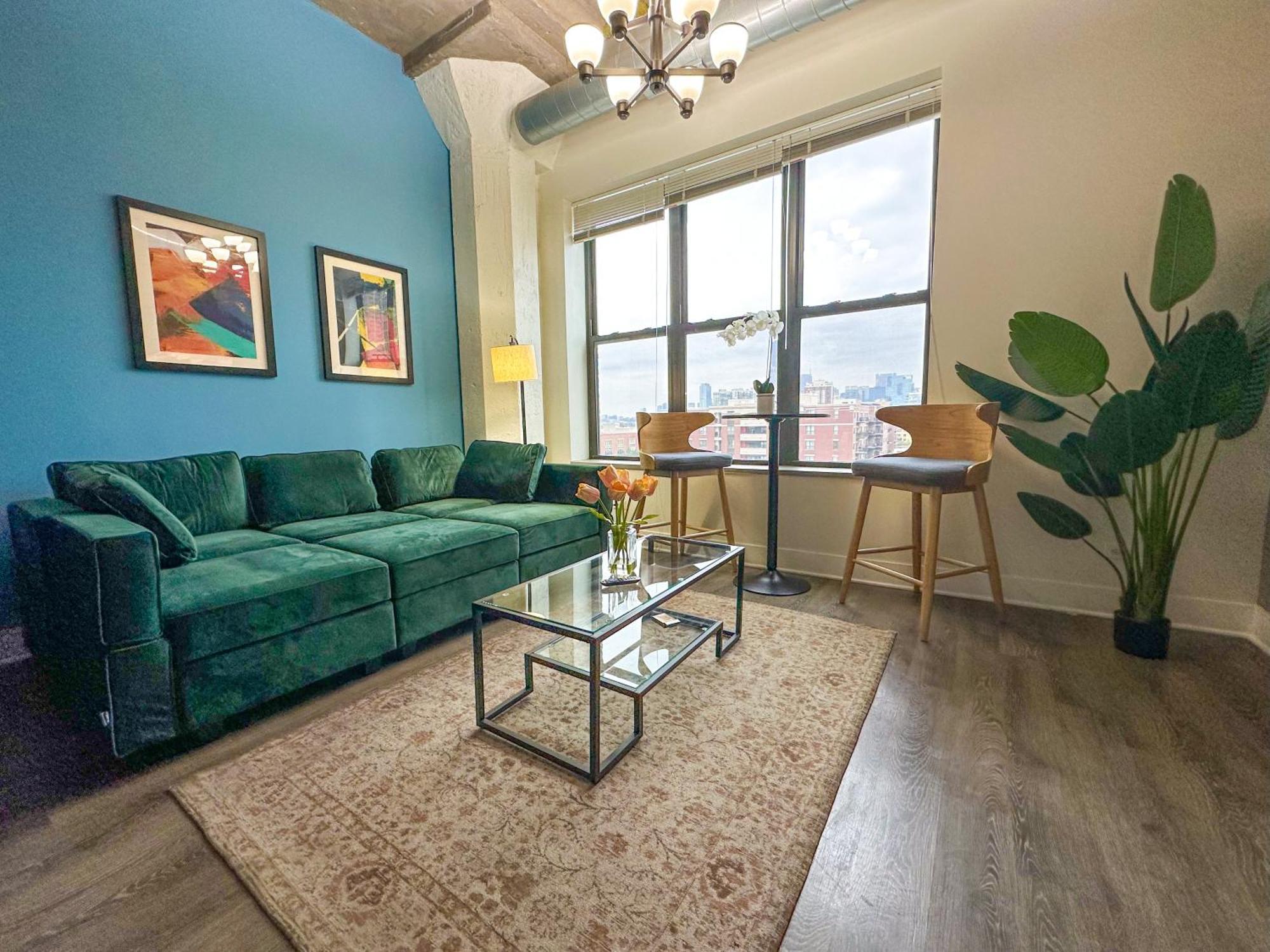 Skyline 2br In South Loop With Optional Parking & Gym Access Near Museum Campus And Mccormick Place Apartment *